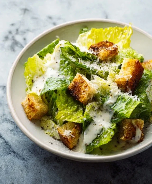 Caesar Salad Dressing (Classic, Creamy & 5 Minutes) 🥗